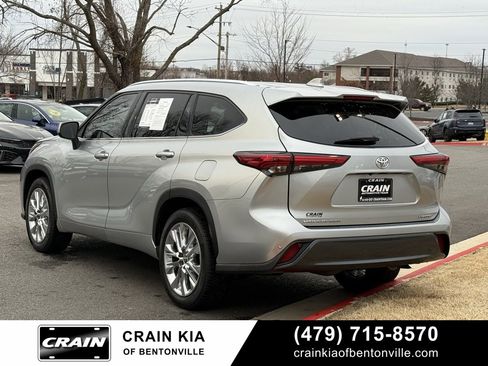 Used 2020 Toyota Highlander Limited image 5