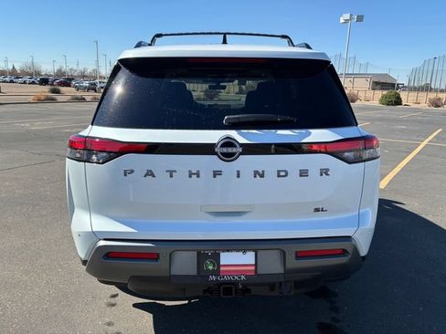 New 2026 Nissan Pathfinder SL FWD image 5