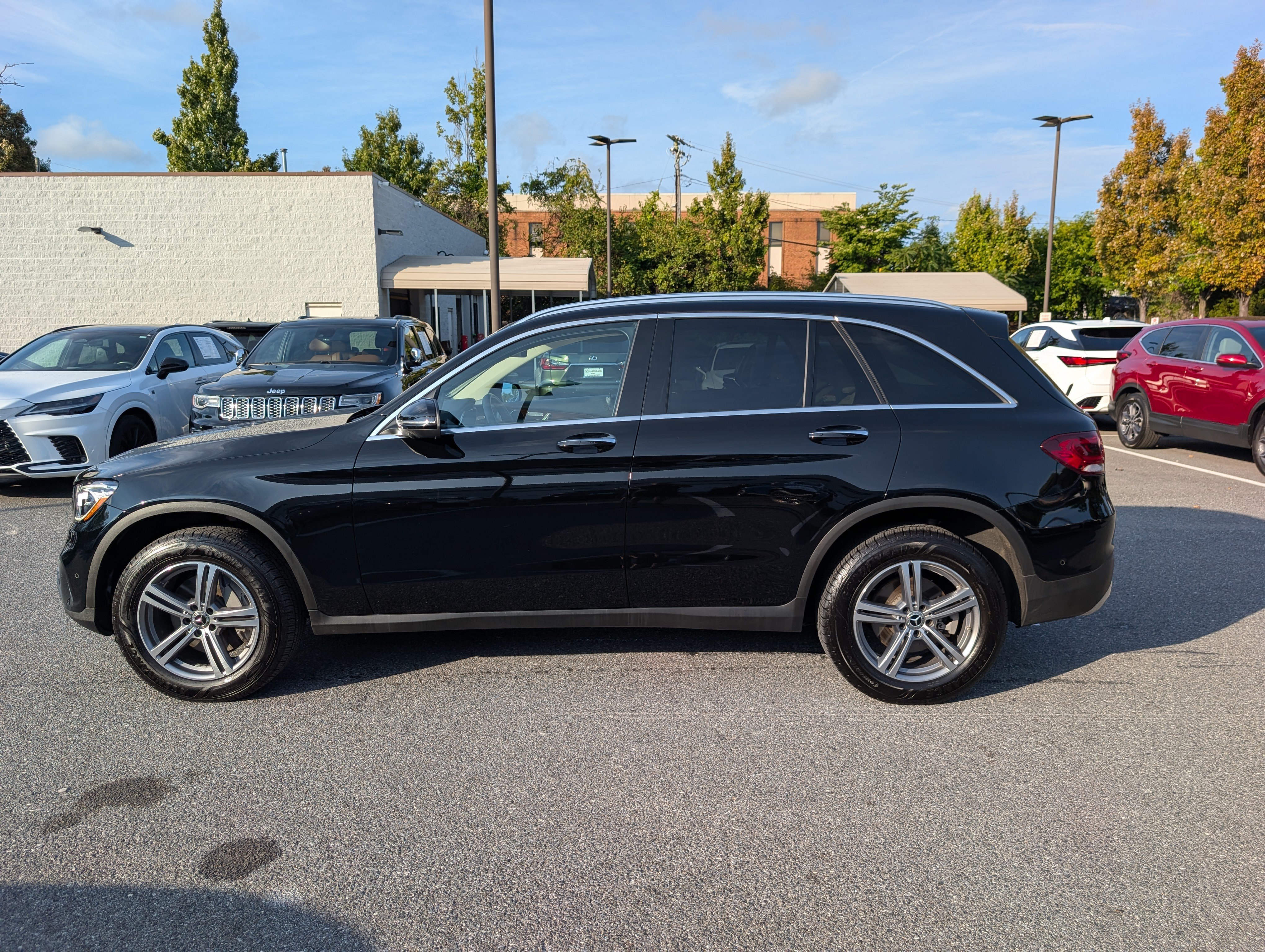 Used 2022 Mercedes-Benz GLC 300 4MATIC image 6