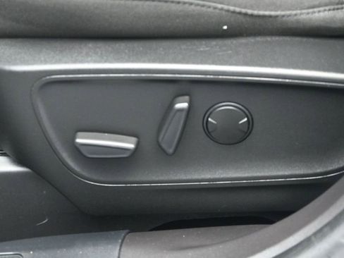 Used 2023 Ford Escape Active FWD image 11
