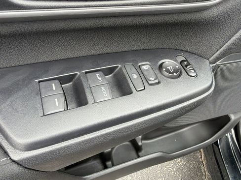 Used 2019 Honda CR-V EX image 18