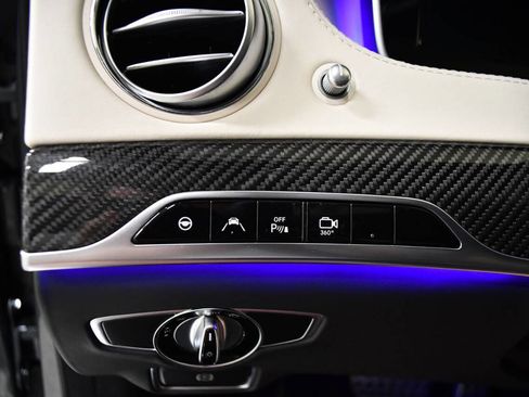 Used 2017 Mercedes-Benz S 63 AMG 4MATIC Sedan image 21