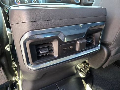 Used 2020 GMC Sierra 1500 Elevation w/ Elevation Value Package AWD/4WD image 17