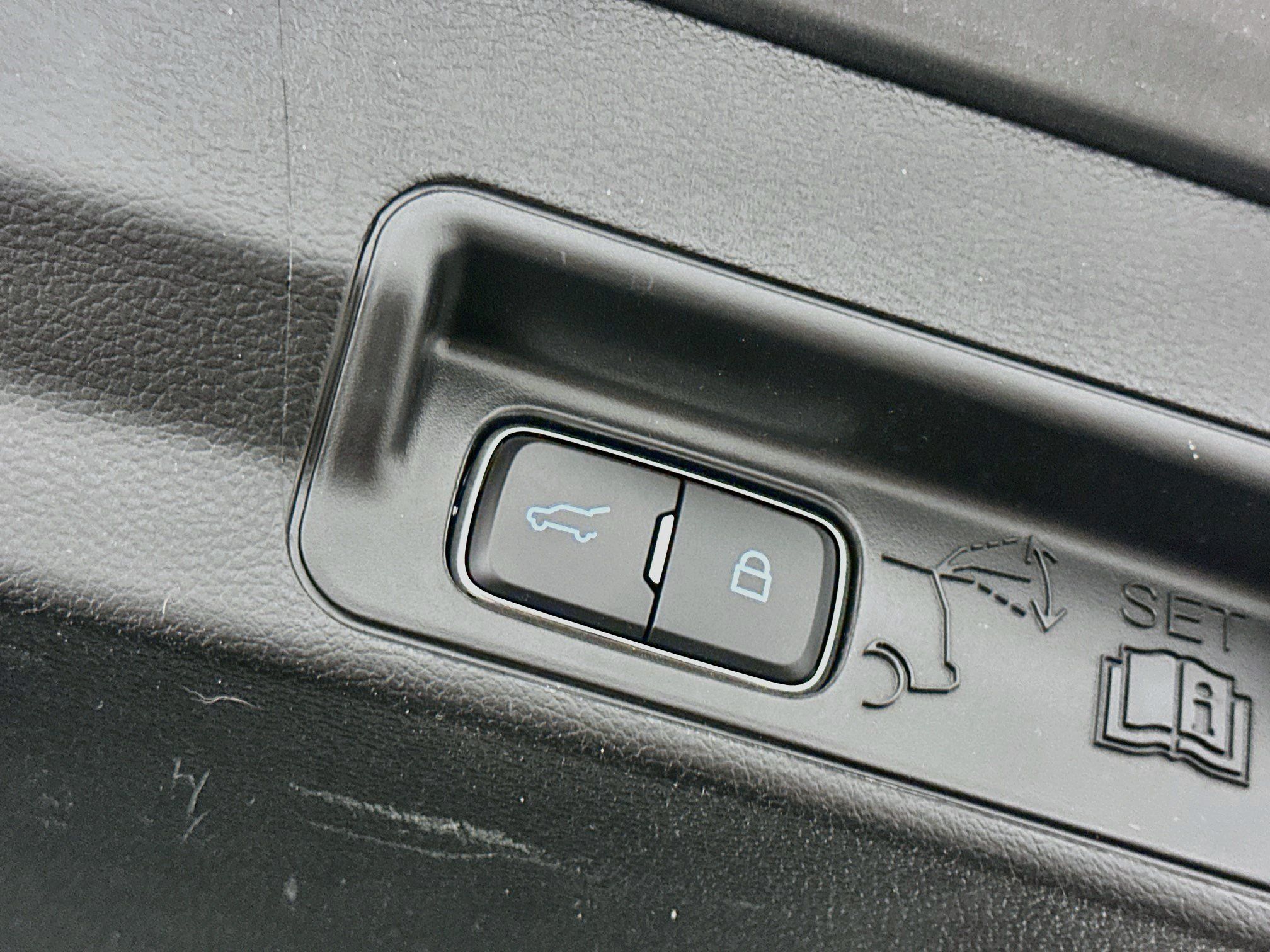 Used 2022 Ford Explorer 4WD image 31