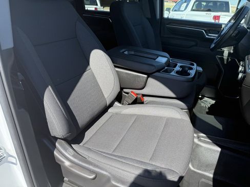 Used 2025 Chevrolet Silverado 2500 LT w/ Convenience Package image 46