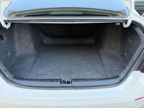 Used 2018 Honda Accord LX image 29
