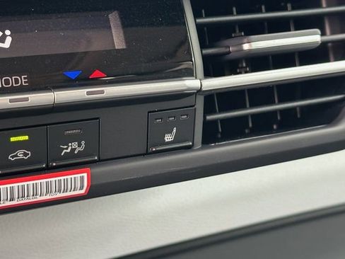 New 2026 Toyota Sienna XLE image 19