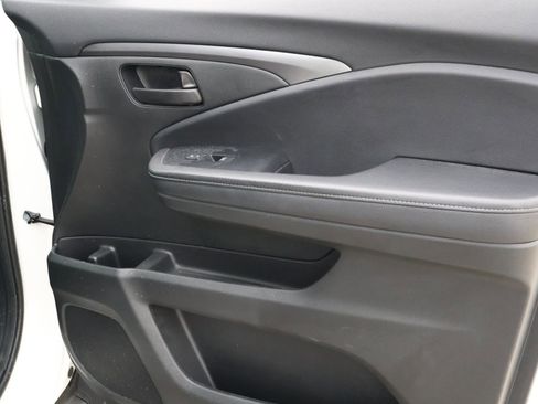 Used 2024 Honda Passport EX-L image 16