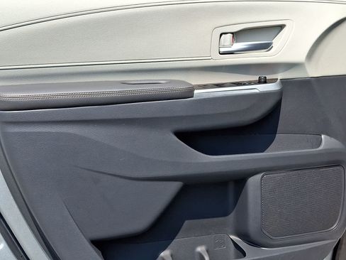 Certified 2021 Toyota Sienna XLE FWD image 16