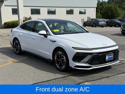 Used 2025 Hyundai Sonata SEL FWD image 8