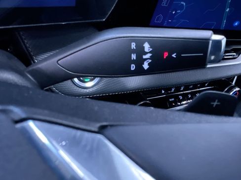 Used 2025 Chevrolet Equinox LT image 28