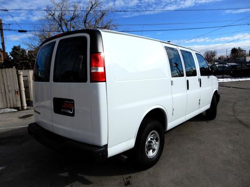 Used 2022 Chevrolet Express 2500 w/ Driver Convenience Package image 5