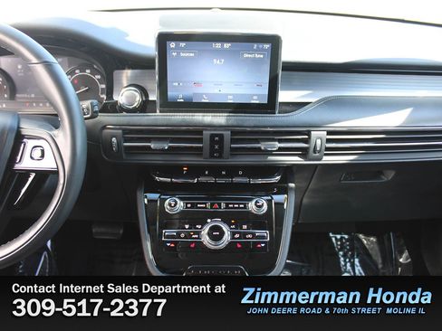 Used 2021 Lincoln Corsair AWD image 16