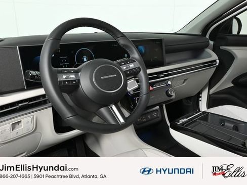 Certified 2025 Hyundai Tucson SEL image 13