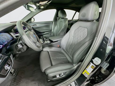 Certified 2023 BMW 530e w/ M Sport Package image 21