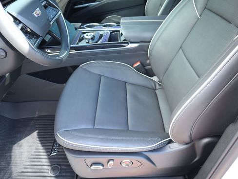 New 2026 Cadillac Escalade Sport image 12