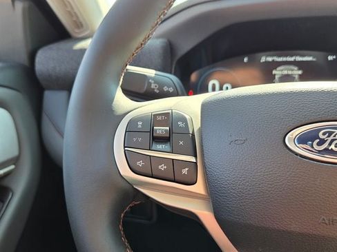 New 2026 Ford Explorer Active RWD image 50