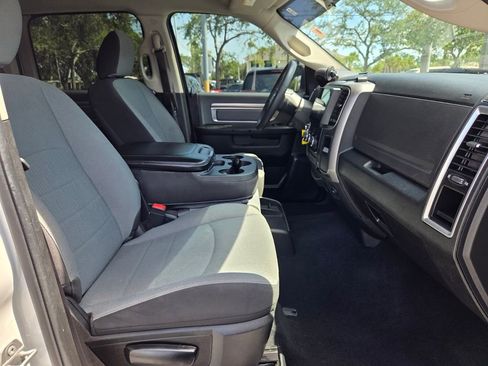 Certified 2022 RAM 1500 Classic SLT RWD image 17