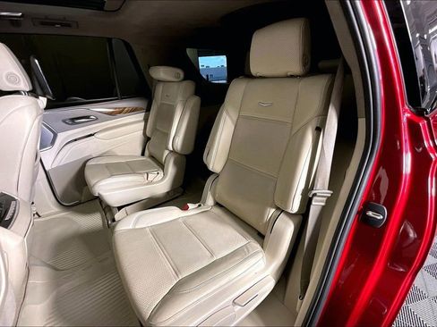 Used 2023 Cadillac Escalade Sport Platinum w/ LPO, ONYX Package AWD/4WD image 35