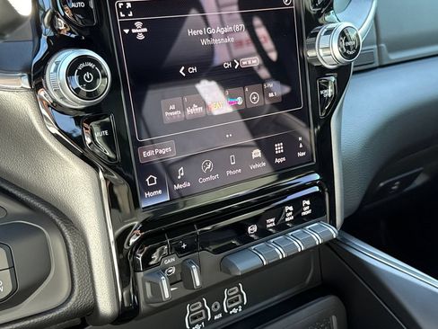 New 2027 RAM 3500 Laramie AWD/4WD image 27