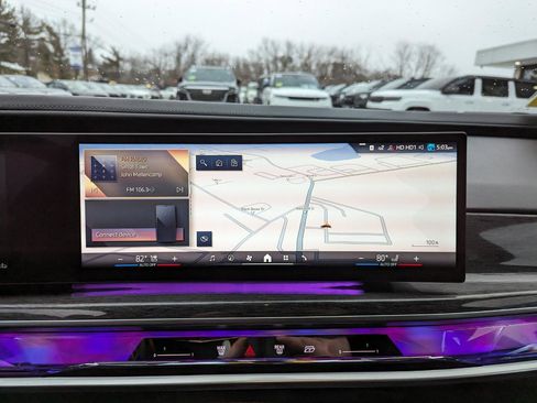 Used 2023 BMW 760i xDrive image 21