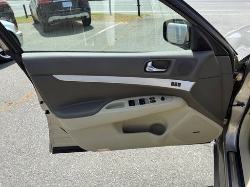 Used 2009 INFINITI G37 x Sedan w/ Premium Pkg image 22