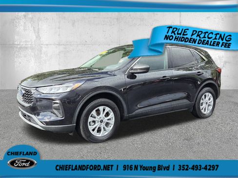 Used 2024 Ford Escape Active w/ Tech Pack #1 AWD/4WD image 1