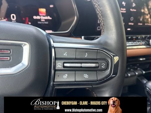 Used 2024 GMC Canyon AT4 w/ AT4 Premium Package AWD/4WD image 10