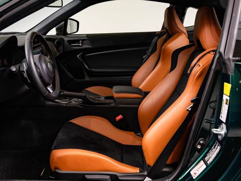 Used 2020 Toyota 86 RWD image 21