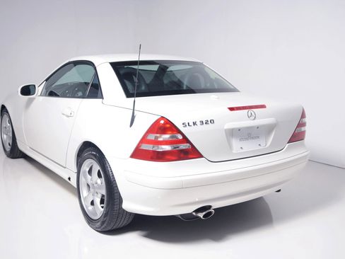 Used 2002 Mercedes-Benz SLK 320 image 11