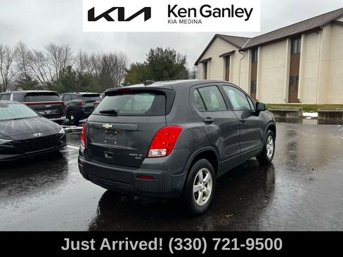 Used 2016 Chevrolet Trax LS w/ LPO, Cargo Package image 5