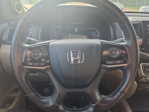 Used 2019 Honda Pilot Touring image 13