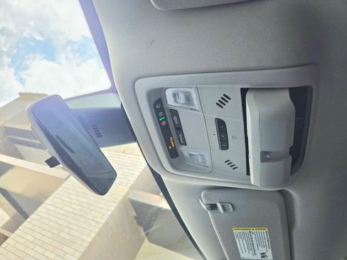 Used 2020 Buick Enclave Premium w/ Surround and Sites Package image 32