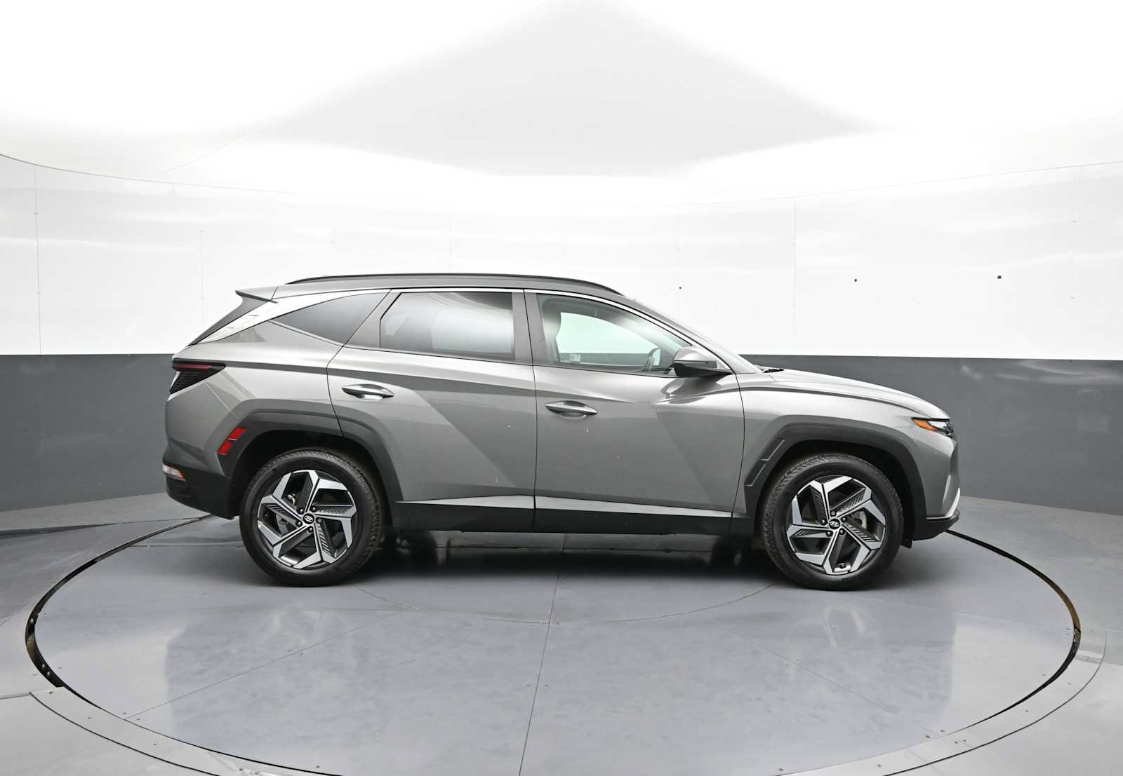 Used 2024 Hyundai Tucson SEL w/ Convenience Package AWD/4WD image 5