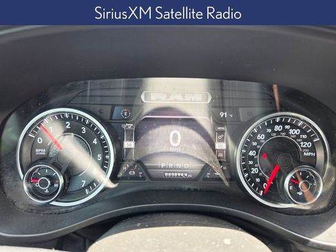 Used 2022 RAM 1500 Big Horn AWD/4WD image 7