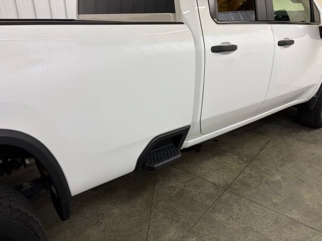 Used 2022 Chevrolet Silverado 2500 Custom w/ Custom Value Package AWD/4WD image 12