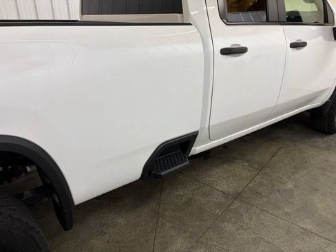 Used 2022 Chevrolet Silverado 2500 Custom w/ Custom Value Package AWD/4WD image 12