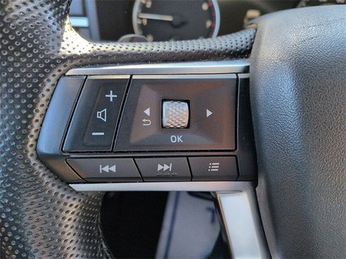 Used 2022 Mitsubishi Outlander SE image 16