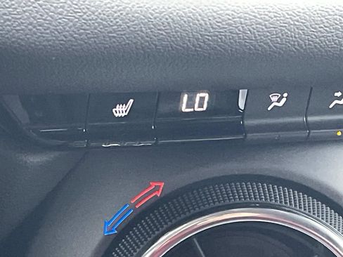 Used 2023 Chevrolet Blazer LT image 23