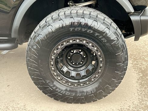 Used 2022 Ford Bronco 2-Door image 10