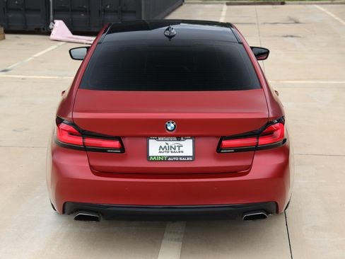 Used 2021 BMW 540i w/ Premium Package RWD image 13