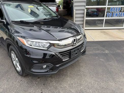 Used 2019 Honda HR-V LX image 5