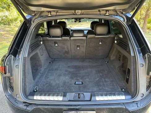 Used 2024 Land Rover Range Rover Sport Dynamic SE image 11