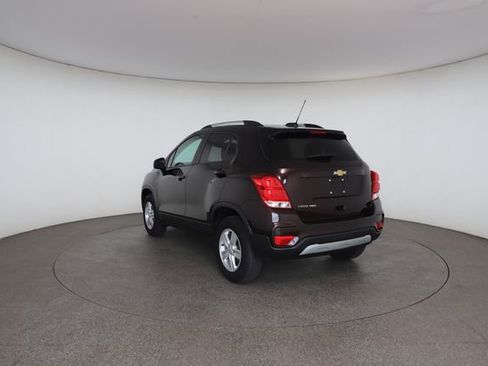 Used 2022 Chevrolet Trax LT w/ Driver Confidence Package AWD/4WD image 12
