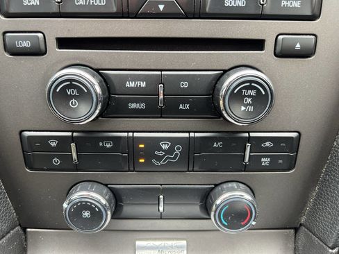 Used 2012 Ford Mustang Premium image 23