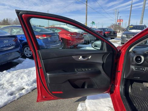 Used 2019 Kia Forte LXS image 10