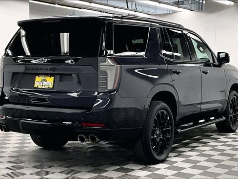 Used 2025 Chevrolet Tahoe Z71 w/ Comfort Package image 12