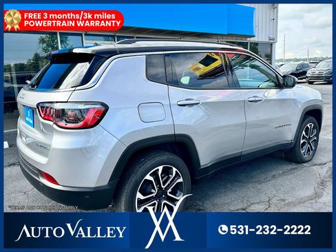 Used 2022 Jeep Compass Limited image 7