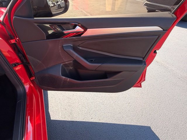 Used 2019 Volkswagen Jetta R-Line w/ R-Line Cold Weather Package FWD image 14