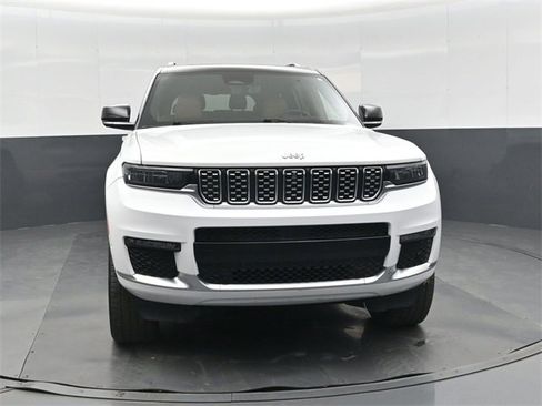 Used 2022 Jeep Grand Cherokee L Summit image 9